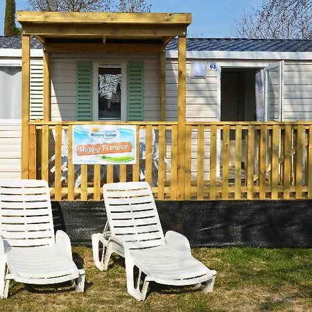Campsite Happy Camp Mobile Homes In Senia Cala Canyelles *