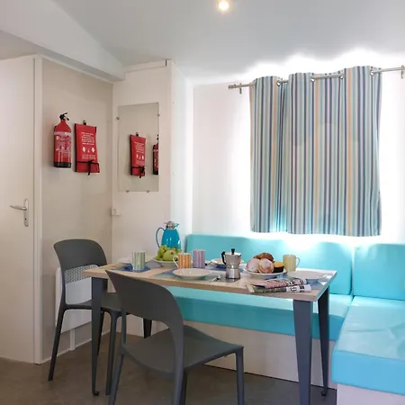 Happy Camp Mobile Homes In Senia Cala Canyelles Càmping Lloret de Mar